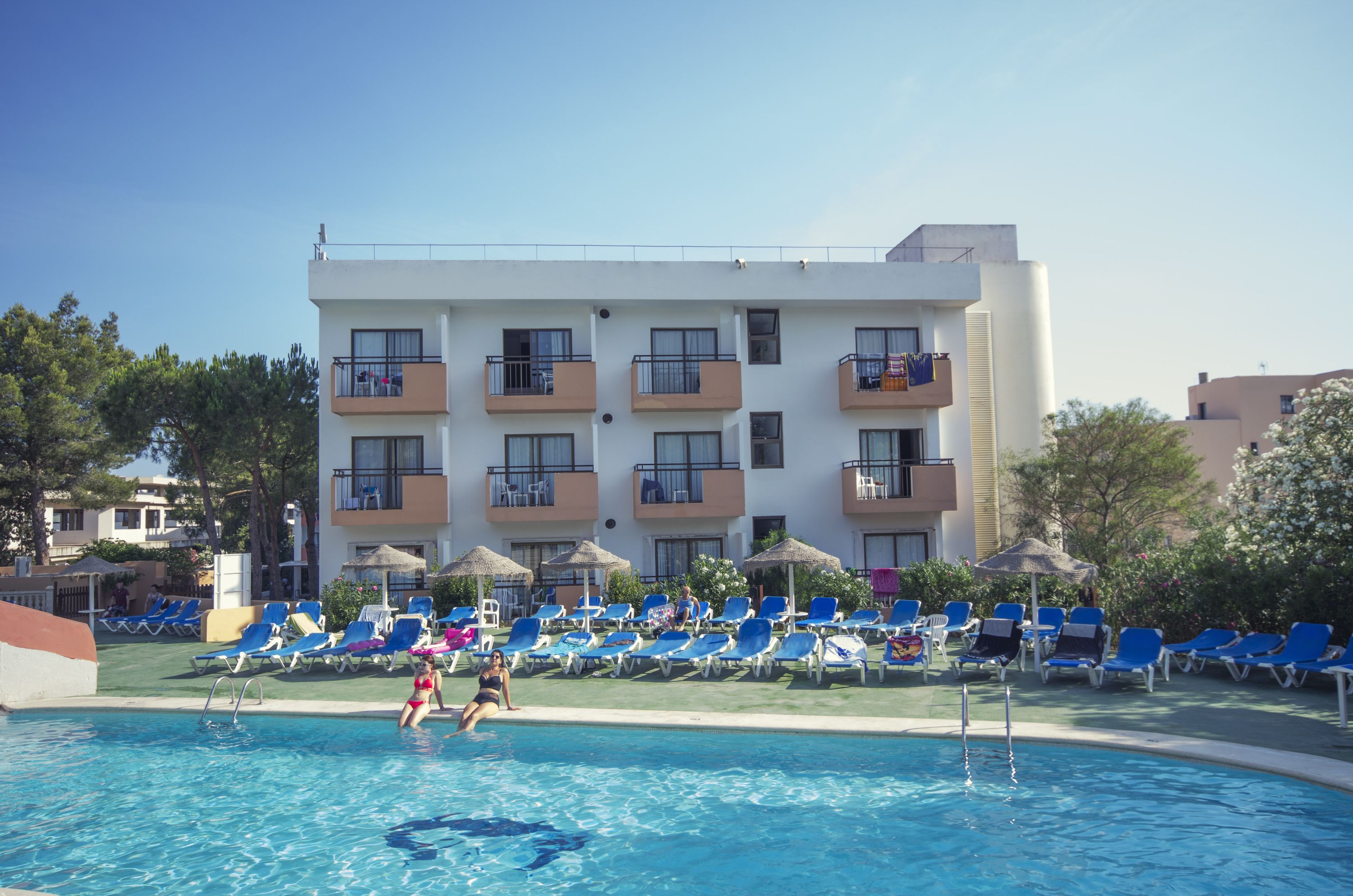 Hôtel AzuLine Mar Amantis & II 3*, Séjour Espagne & ses îles, Baléares, Ibiza par Ôvoyages Hôtel AzuLine Mar Amantis & II 3*, Séjour Espagne & ses îles, Baléares, Ibiza par Ôvoyages