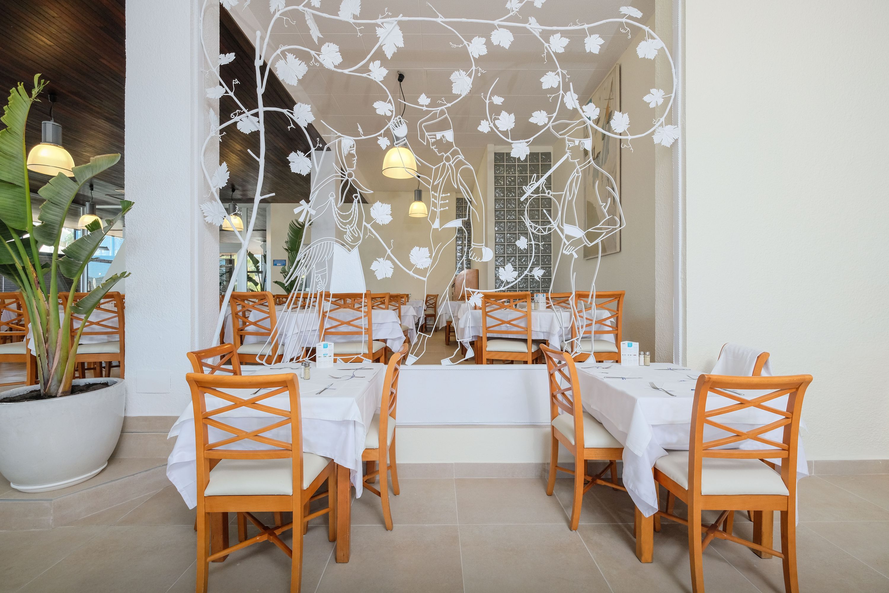 Hôtel AzuLine Mar Amantis & II 3*, Séjour Espagne & ses îles, Baléares, Ibiza par Ôvoyages Hôtel AzuLine Mar Amantis & II 3*, Séjour Espagne & ses îles, Baléares, Ibiza par Ôvoyages