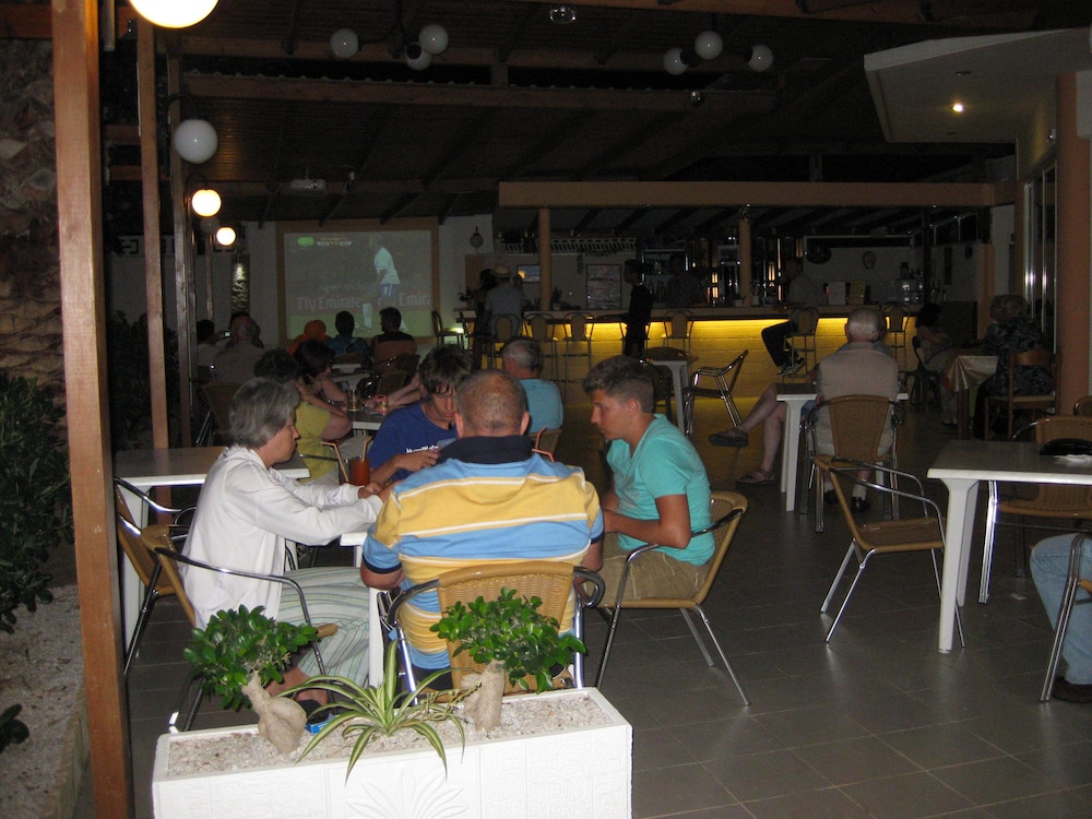 Hôtel Meliton 3*, Séjour Grèce & ses îles, Rhodes par Ôvoyages Hôtel Meliton 3*, Séjour Grèce & ses îles, Rhodes par Ôvoyages