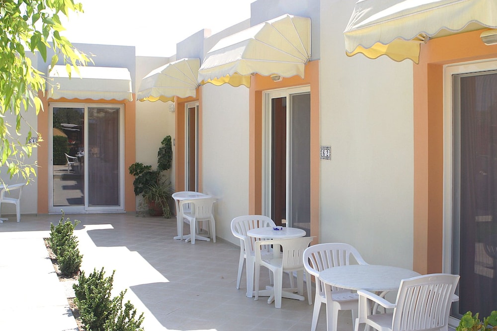 Hôtel Meliton 3*, Séjour Grèce & ses îles, Rhodes par Ôvoyages Hôtel Meliton 3*, Séjour Grèce & ses îles, Rhodes par Ôvoyages