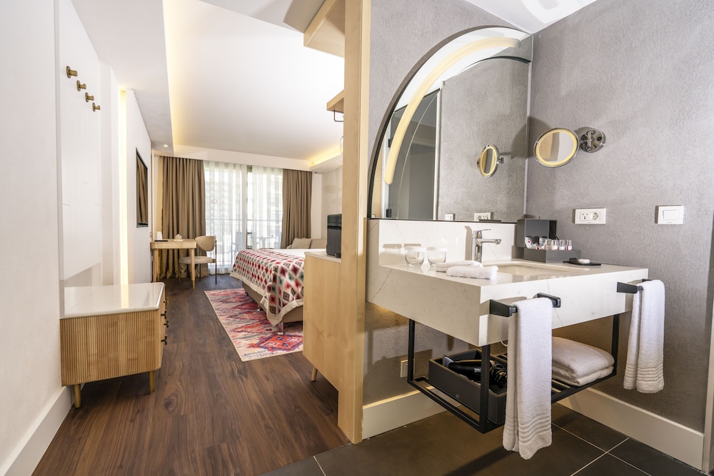 Hôtel Lara Barut Collection 5*, Séjour Turquie, Antalya par Ôvoyages