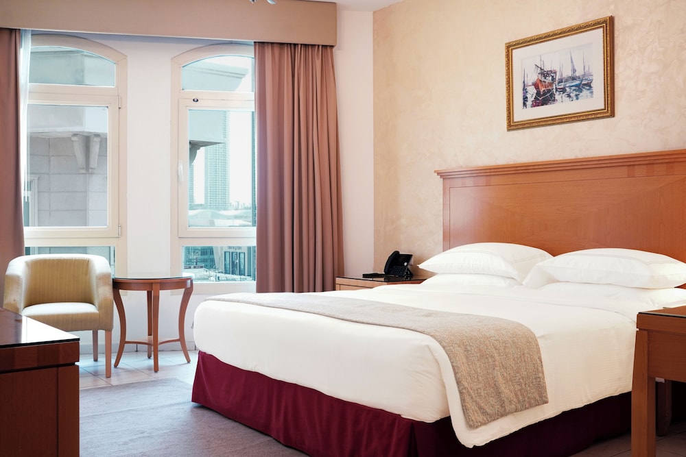 Hôtel Swissôtel Al Murooj Dubai 5*, Séjour Emirats Arabes Unis, Dubaï par Ôvoyages Hôtel Swissôtel Al Murooj Dubai 5*, Séjour Emirats Arabes Unis, Dubaï par Ôvoyages