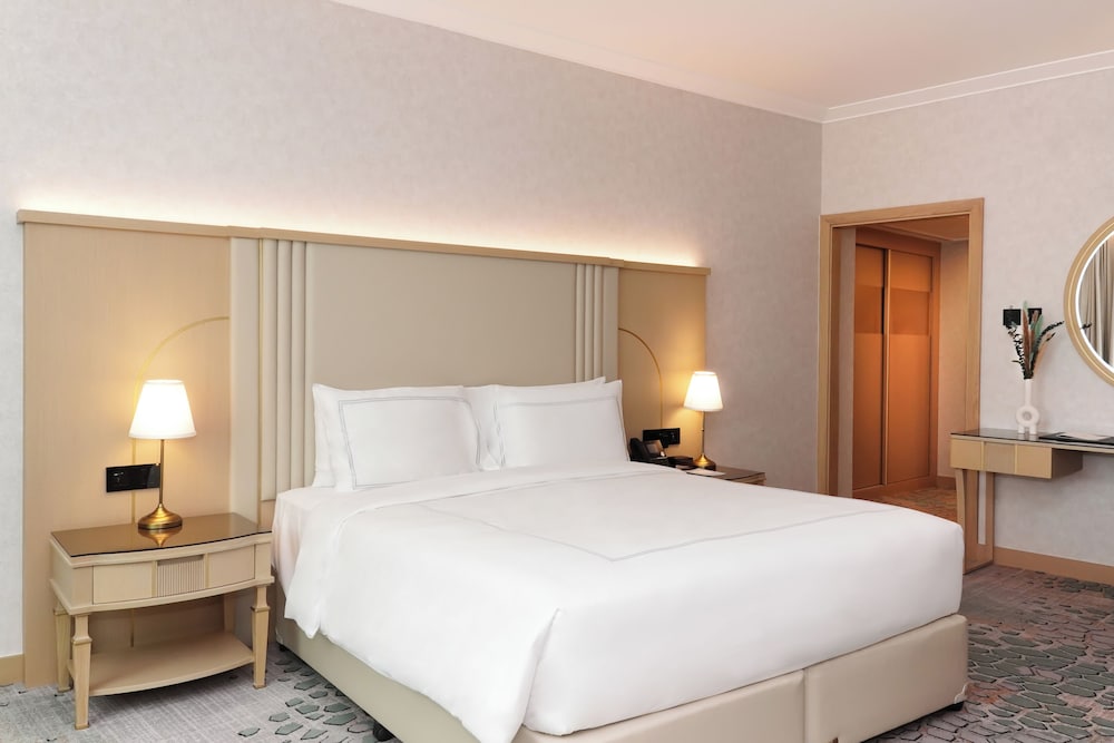 Hôtel Swissôtel Al Murooj Dubai 5*, Séjour Emirats Arabes Unis, Dubaï par Ôvoyages Hôtel Swissôtel Al Murooj Dubai 5*, Séjour Emirats Arabes Unis, Dubaï par Ôvoyages