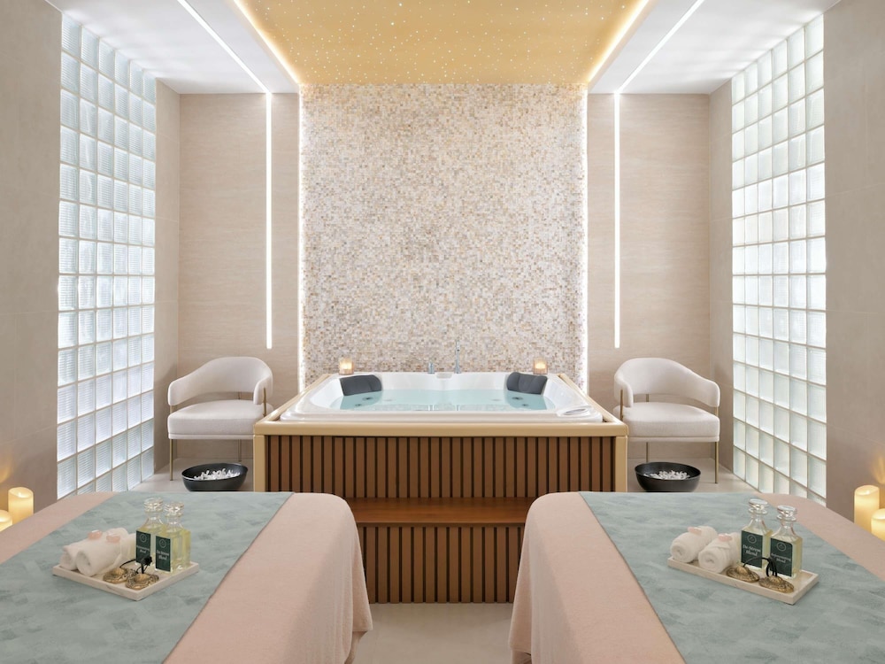 Hôtel Swissôtel Al Murooj Dubai 5*, Séjour Emirats Arabes Unis, Dubaï par Ôvoyages Hôtel Swissôtel Al Murooj Dubai 5*, Séjour Emirats Arabes Unis, Dubaï par Ôvoyages