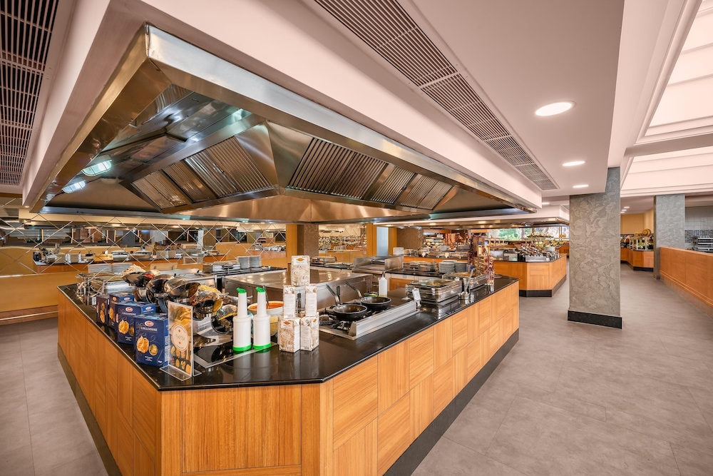 Pine Beach Belek 5*, Séjour Turquie, Antalya par Ôvoyages