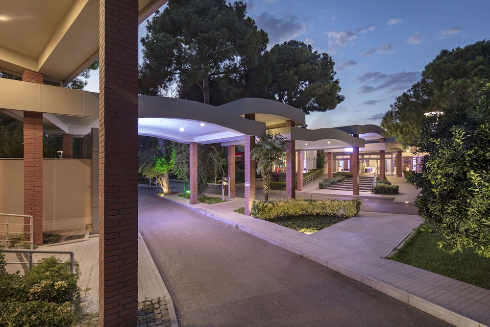 Pine Beach Belek 5*, Séjour Turquie, Antalya par Ôvoyages