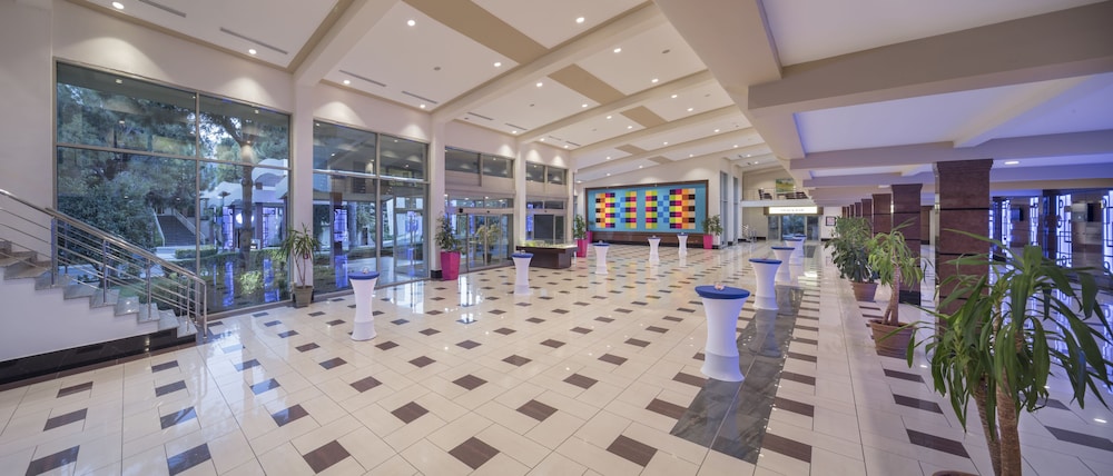 Pine Beach Belek 5*, Séjour Turquie, Antalya par Ôvoyages