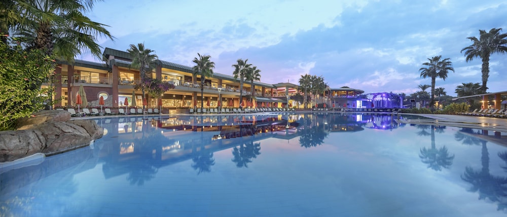 Pine Beach Belek 5*, Séjour Turquie, Antalya par Ôvoyages