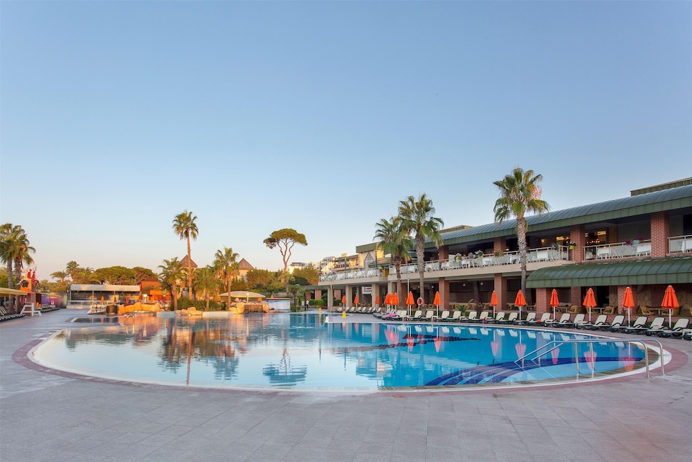 Pine Beach Belek 5*, Séjour Turquie, Antalya par Ôvoyages