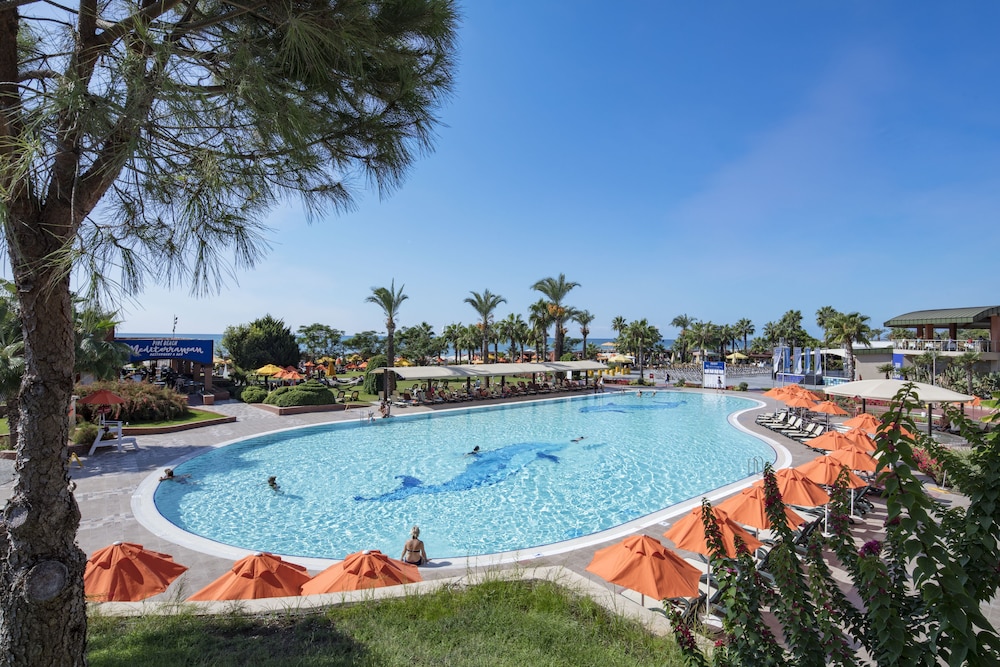 Pine Beach Belek 5*, Séjour Turquie, Antalya par Ôvoyages