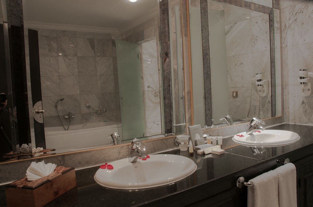 Hôtel Royal Mirage Deluxe Marrakech, Séjour Maroc par Ôvoyages Hôtel Royal Mirage Deluxe Marrakech, Séjour Maroc par Ôvoyages