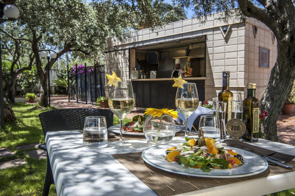Hôtel Baia del Capitano 4*, Séjour Italie, Sicile par Ôvoyages Hôtel Baia del Capitano 4*, Séjour Italie, Sicile par Ôvoyages