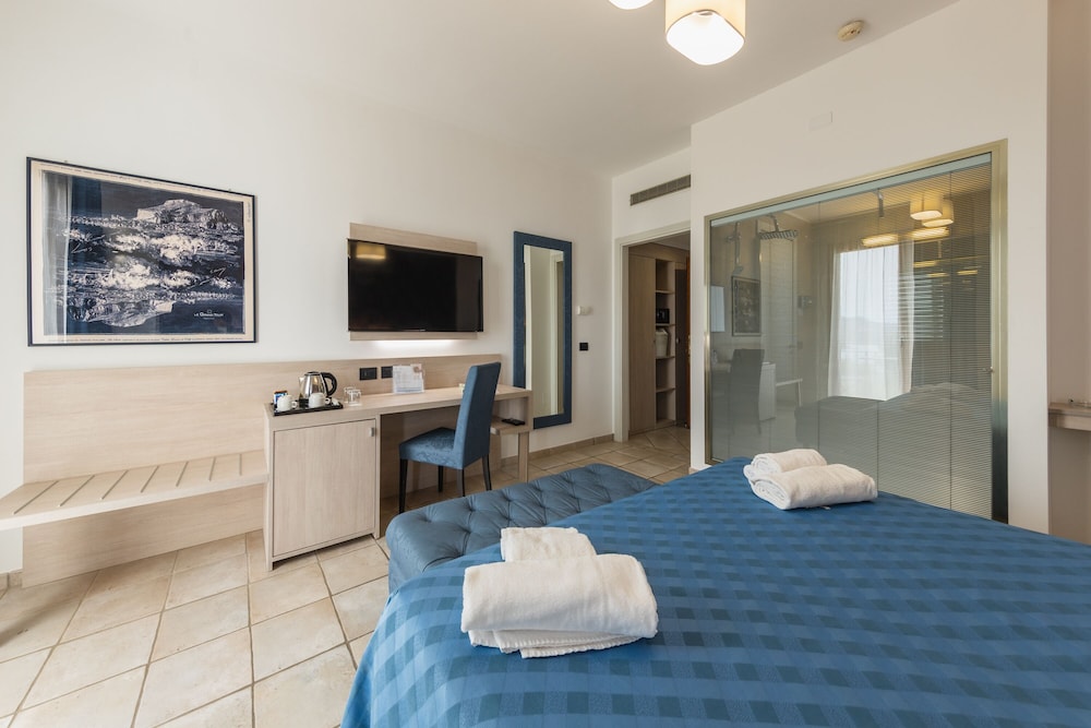Hôtel Baia del Capitano 4*, Séjour Italie, Sicile par Ôvoyages Hôtel Baia del Capitano 4*, Séjour Italie, Sicile par Ôvoyages