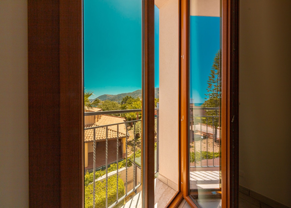 Hôtel Baia del Capitano 4*, Séjour Italie, Sicile par Ôvoyages Hôtel Baia del Capitano 4*, Séjour Italie, Sicile par Ôvoyages