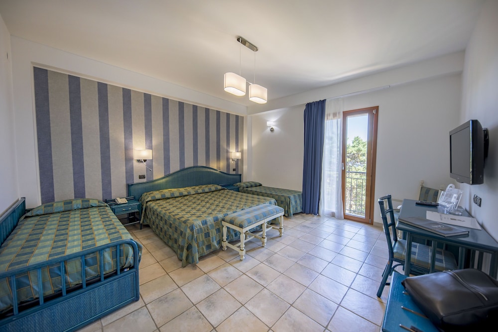 Hôtel Baia del Capitano 4*, Séjour Italie, Sicile par Ôvoyages Hôtel Baia del Capitano 4*, Séjour Italie, Sicile par Ôvoyages