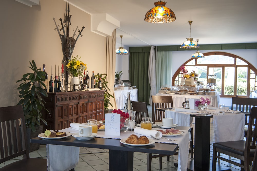 Hôtel Baia del Capitano 4*, Séjour Italie, Sicile par Ôvoyages Hôtel Baia del Capitano 4*, Séjour Italie, Sicile par Ôvoyages