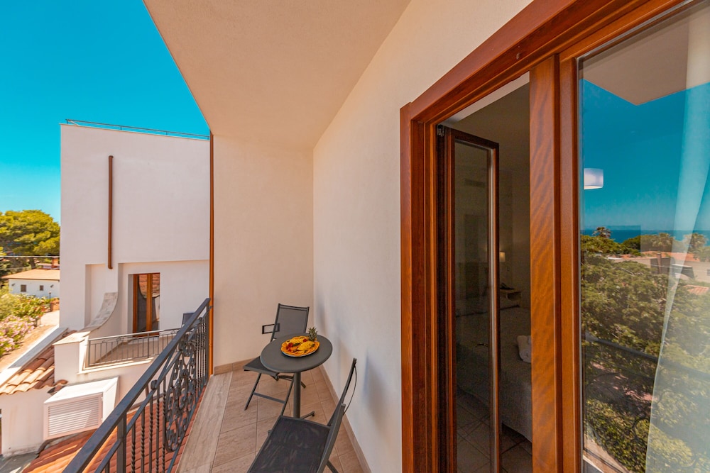 Hôtel Baia del Capitano 4*, Séjour Italie, Sicile par Ôvoyages Hôtel Baia del Capitano 4*, Séjour Italie, Sicile par Ôvoyages
