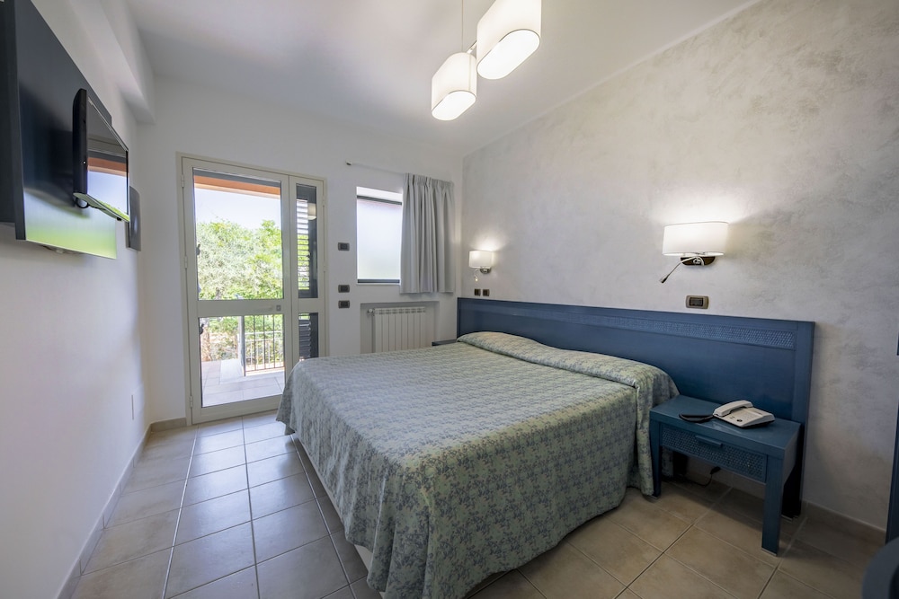 Hôtel Baia del Capitano 4*, Séjour Italie, Sicile par Ôvoyages Hôtel Baia del Capitano 4*, Séjour Italie, Sicile par Ôvoyages