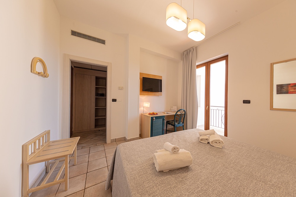 Hôtel Baia del Capitano 4*, Séjour Italie, Sicile par Ôvoyages Hôtel Baia del Capitano 4*, Séjour Italie, Sicile par Ôvoyages