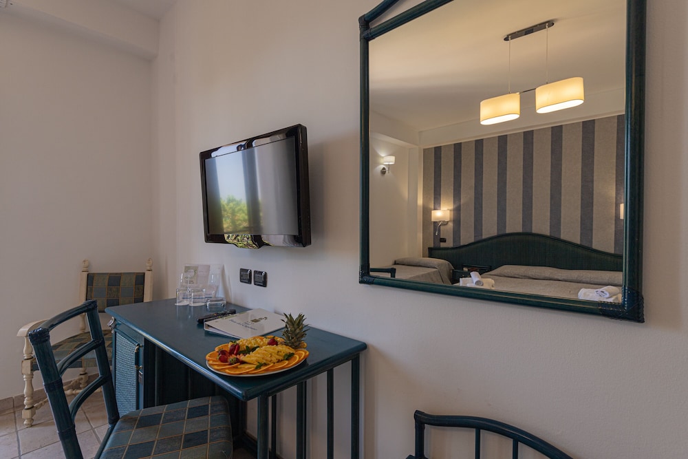 Hôtel Baia del Capitano 4*, Séjour Italie, Sicile par Ôvoyages Hôtel Baia del Capitano 4*, Séjour Italie, Sicile par Ôvoyages