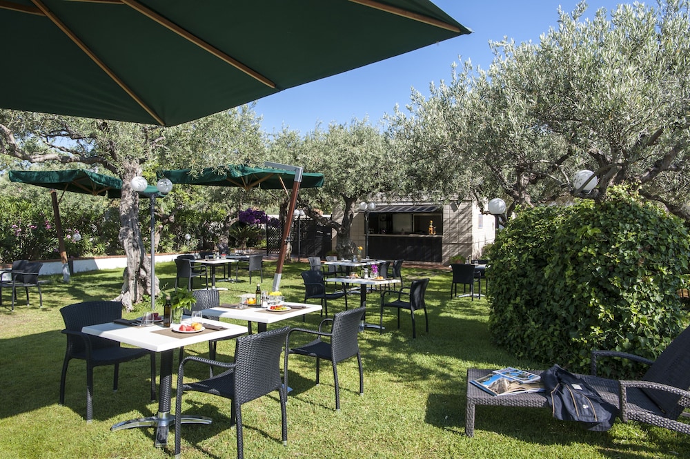 Hôtel Baia del Capitano 4*, Séjour Italie, Sicile par Ôvoyages Hôtel Baia del Capitano 4*, Séjour Italie, Sicile par Ôvoyages