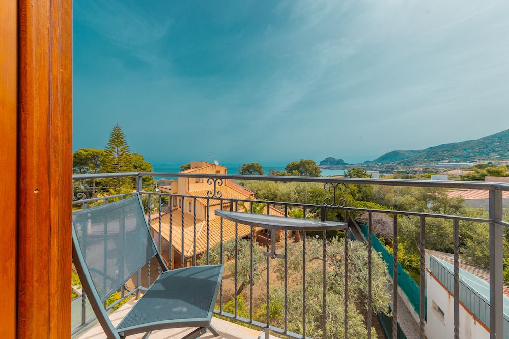 Hôtel Baia del Capitano 4*, Séjour Italie, Sicile par Ôvoyages Hôtel Baia del Capitano 4*, Séjour Italie, Sicile par Ôvoyages