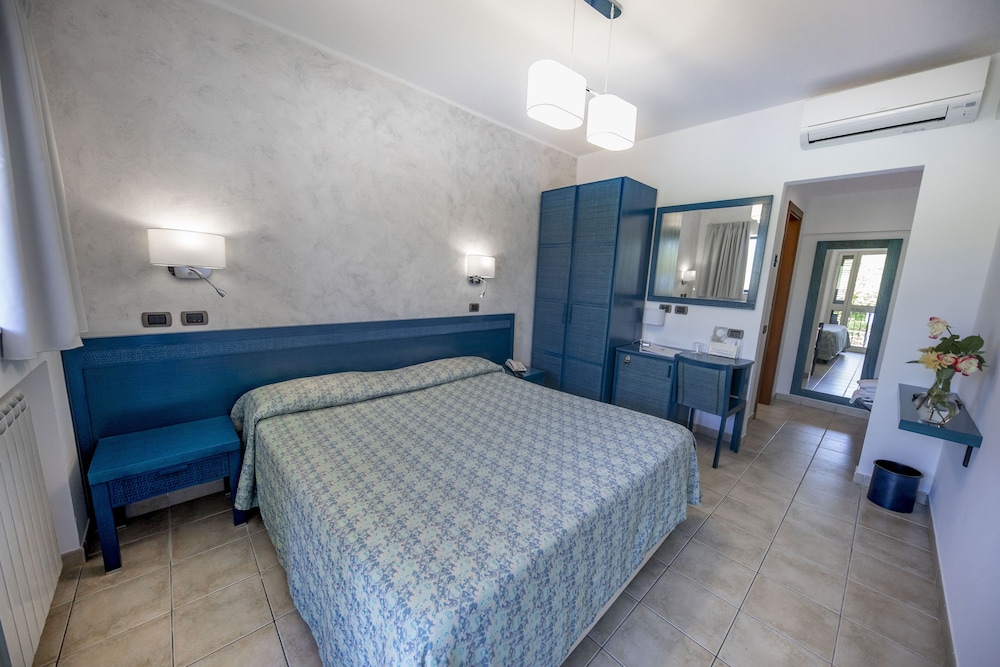 Hôtel Baia del Capitano 4*, Séjour Italie, Sicile par Ôvoyages Hôtel Baia del Capitano 4*, Séjour Italie, Sicile par Ôvoyages