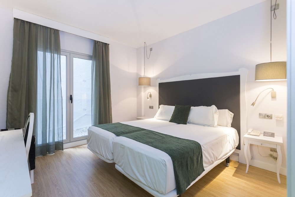 Hôtel Artiem Audax Spa & Wellness 4* Adult Only +18, Séjour Espagne & ses îles, Baléares, Minorque par Ôvoyages Hôtel Artiem Audax Spa & Wellness 4* Adult Only +18, Séjour Espagne & ses îles, Baléares, Minorque par Ôvoyages