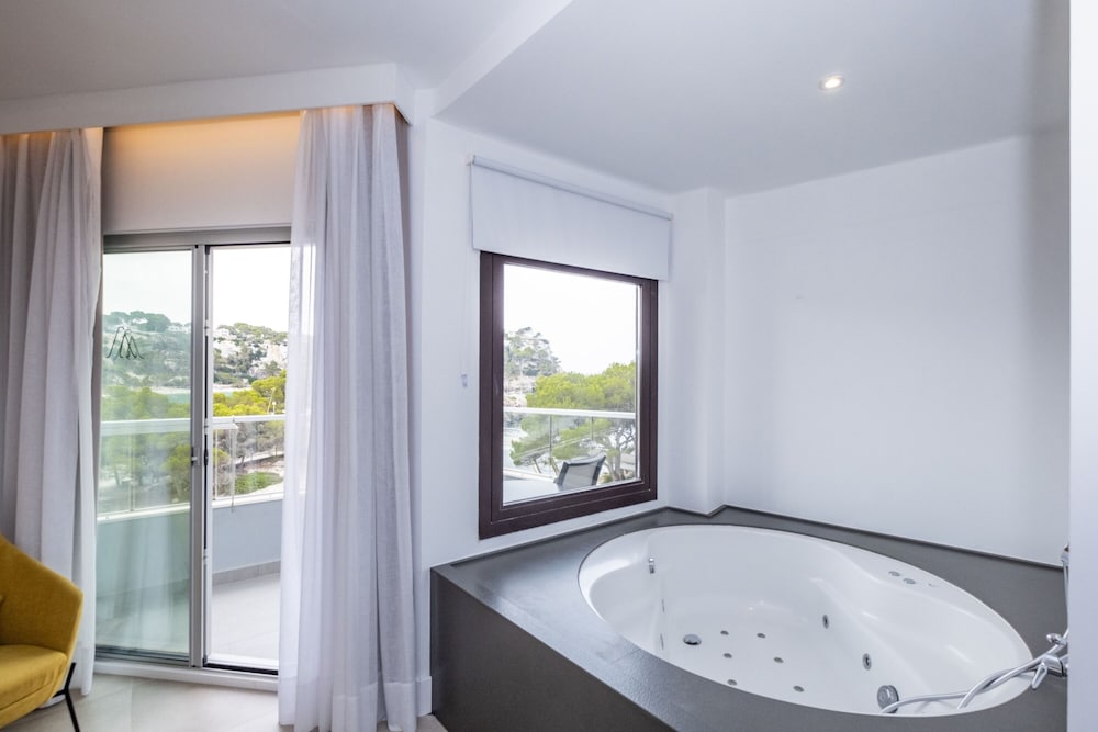 Hôtel Artiem Audax Spa & Wellness 4* Adult Only +18, Séjour Espagne & ses îles, Baléares, Minorque par Ôvoyages Hôtel Artiem Audax Spa & Wellness 4* Adult Only +18, Séjour Espagne & ses îles, Baléares, Minorque par Ôvoyages