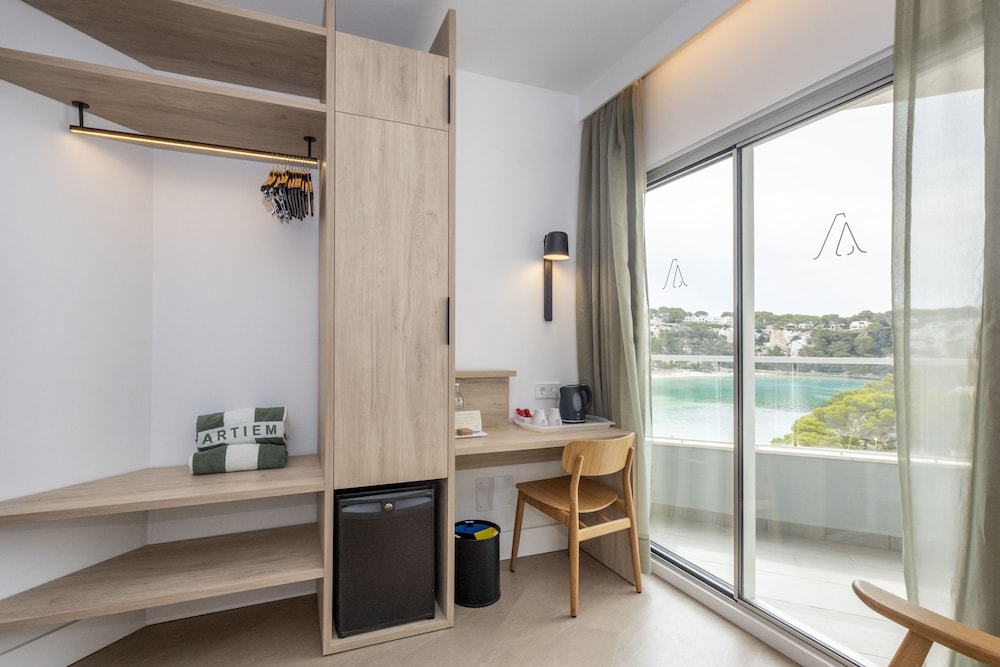 Hôtel Artiem Audax Spa & Wellness 4* Adult Only +18, Séjour Espagne & ses îles, Baléares, Minorque par Ôvoyages Hôtel Artiem Audax Spa & Wellness 4* Adult Only +18, Séjour Espagne & ses îles, Baléares, Minorque par Ôvoyages