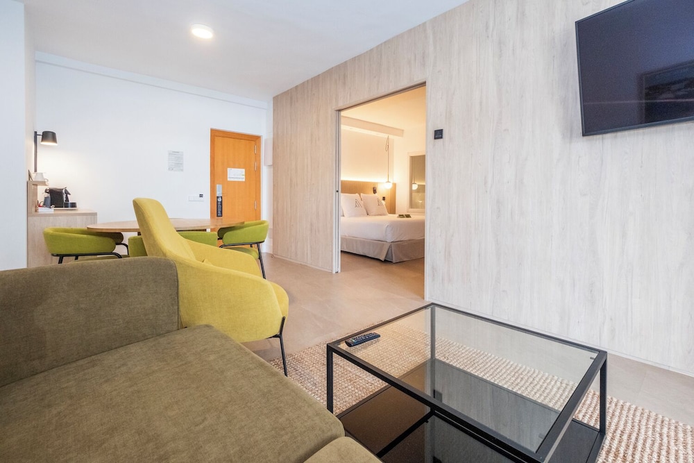 Hôtel Artiem Audax Spa & Wellness 4* Adult Only +18, Séjour Espagne & ses îles, Baléares, Minorque par Ôvoyages Hôtel Artiem Audax Spa & Wellness 4* Adult Only +18, Séjour Espagne & ses îles, Baléares, Minorque par Ôvoyages
