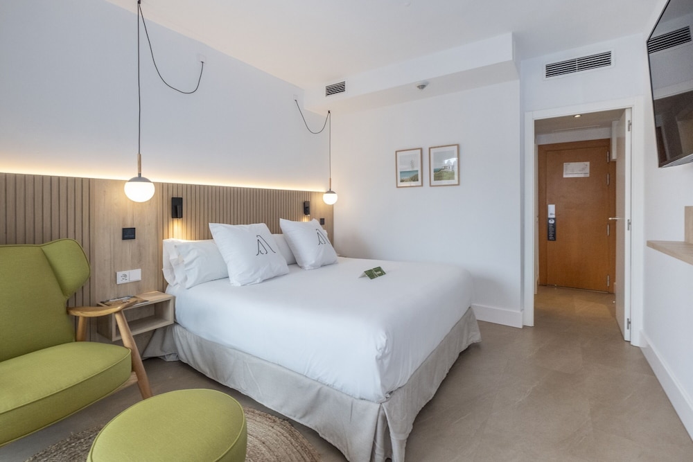 Hôtel Artiem Audax Spa & Wellness 4* Adult Only +18, Séjour Espagne & ses îles, Baléares, Minorque par Ôvoyages Hôtel Artiem Audax Spa & Wellness 4* Adult Only +18, Séjour Espagne & ses îles, Baléares, Minorque par Ôvoyages