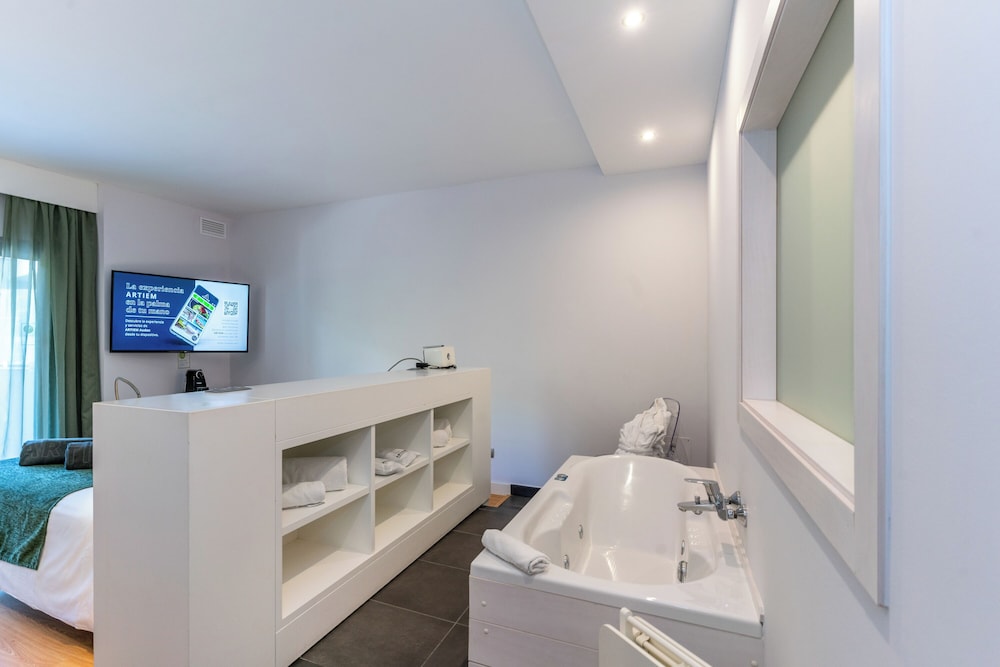 Hôtel Artiem Audax Spa & Wellness 4* Adult Only +18, Séjour Espagne & ses îles, Baléares, Minorque par Ôvoyages Hôtel Artiem Audax Spa & Wellness 4* Adult Only +18, Séjour Espagne & ses îles, Baléares, Minorque par Ôvoyages