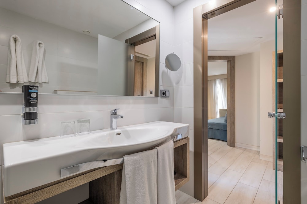 Hôtel Leonardo Royal Mallorca Palmanova Bay 4*, Séjour Espagne & ses îles, Baléares, Majorque par Ôvoyages Hôtel Leonardo Royal Mallorca Palmanova Bay 4*, Séjour Espagne & ses îles, Baléares, Majorque par Ôvoyages