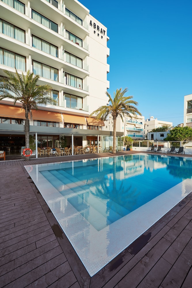 Hôtel Abrat 3*, Séjour Espagne & ses îles, Baléares, Ibiza par Ôvoyages Hôtel Abrat 3*, Séjour Espagne & ses îles, Baléares, Ibiza par Ôvoyages