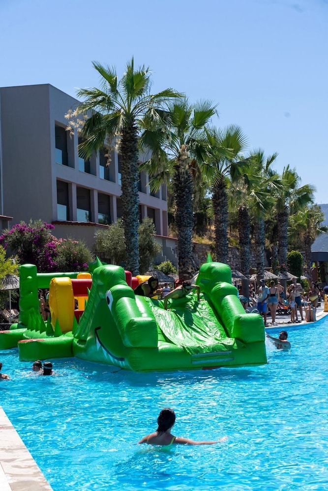 Hôtel Blue Dreams Resort Bodrum Aqua Park 5*, Séjour Turquie, Bodrum par Ôvoyages Hôtel Blue Dreams Resort Bodrum Aqua Park 5*, Séjour Turquie, Bodrum par Ôvoyages