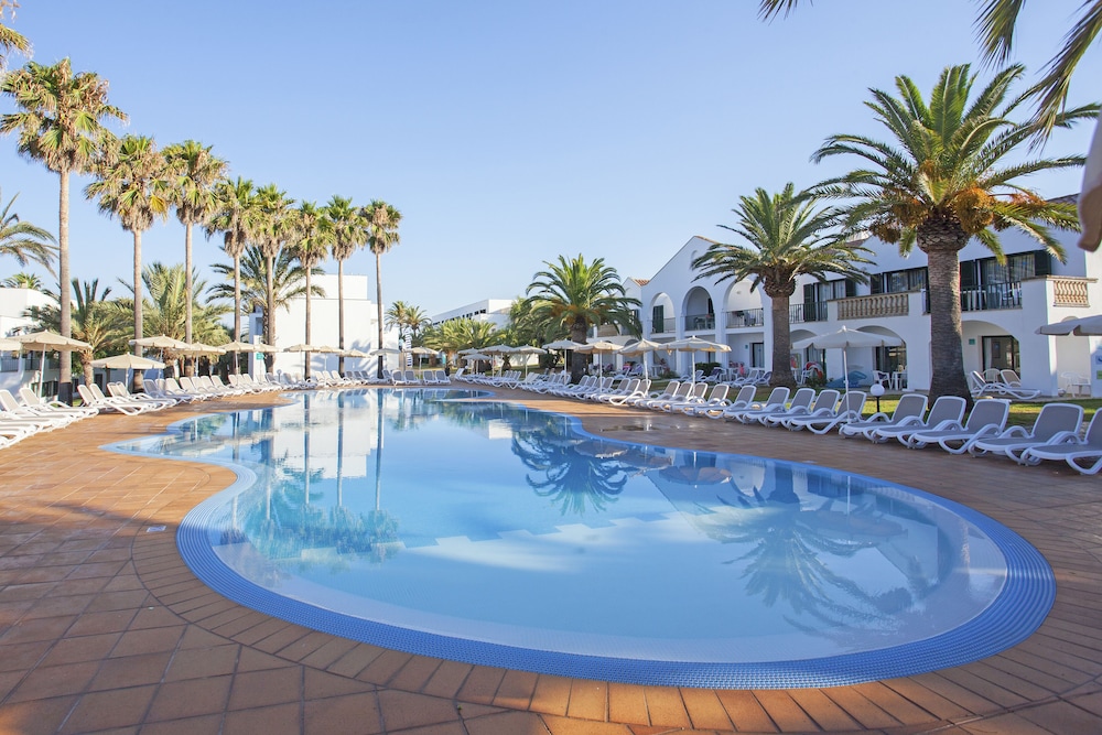Hôtel Grupotel Mar de Menorca 4*, Séjour Espagne & ses îles, Baléares, Minorque par Ôvoyages Hôtel Grupotel Mar de Menorca 4*, Séjour Espagne & ses îles, Baléares, Minorque par Ôvoyages