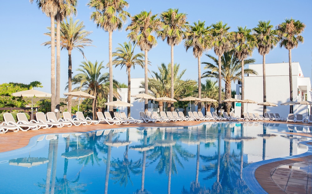 Hôtel Grupotel Mar de Menorca 4*, Séjour Espagne & ses îles, Baléares, Minorque par Ôvoyages Hôtel Grupotel Mar de Menorca 4*, Séjour Espagne & ses îles, Baléares, Minorque par Ôvoyages