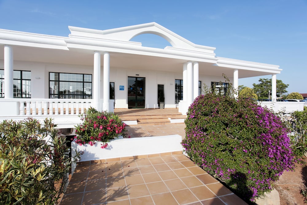 Hôtel Grupotel Mar de Menorca 4*, Séjour Espagne & ses îles, Baléares, Minorque par Ôvoyages Hôtel Grupotel Mar de Menorca 4*, Séjour Espagne & ses îles, Baléares, Minorque par Ôvoyages