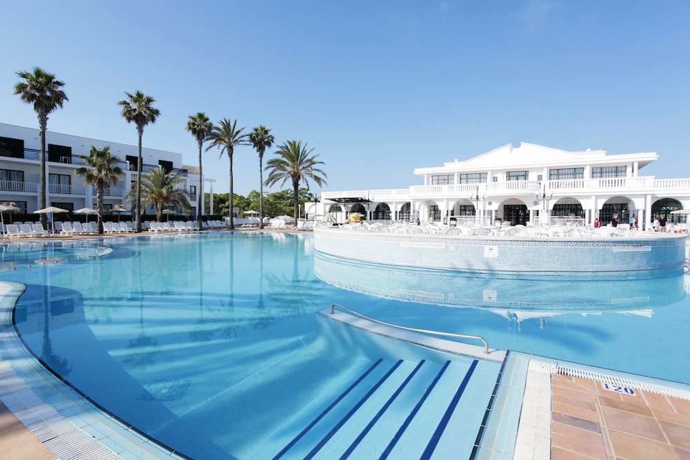 Hôtel Grupotel Mar de Menorca 4*, Séjour Espagne & ses îles, Baléares, Minorque par Ôvoyages Hôtel Grupotel Mar de Menorca 4*, Séjour Espagne & ses îles, Baléares, Minorque par Ôvoyages