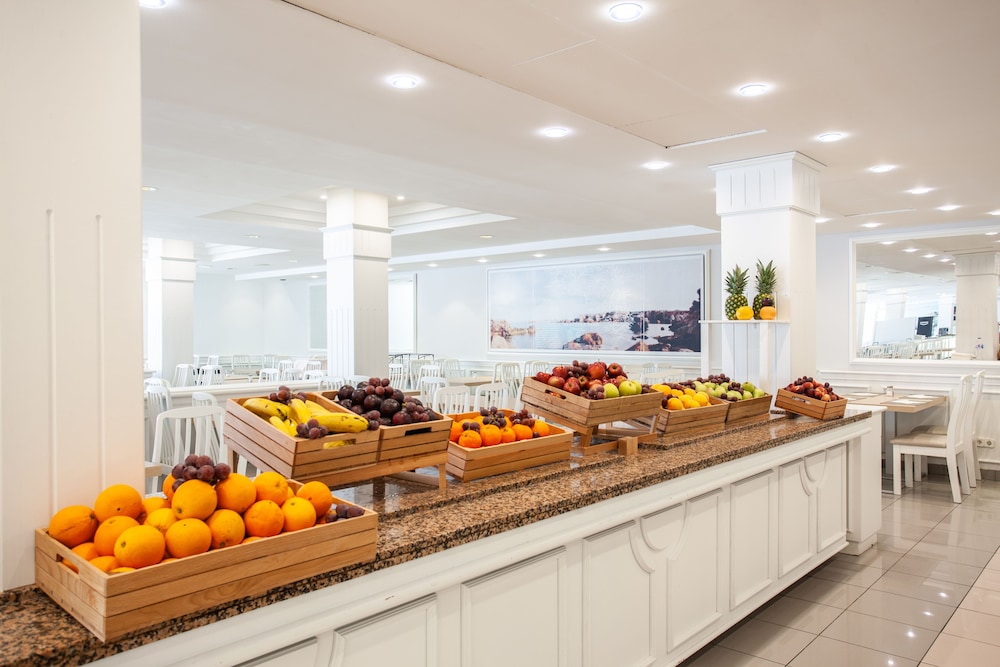 Hôtel Grupotel Mar de Menorca 4*, Séjour Espagne & ses îles, Baléares, Minorque par Ôvoyages Hôtel Grupotel Mar de Menorca 4*, Séjour Espagne & ses îles, Baléares, Minorque par Ôvoyages