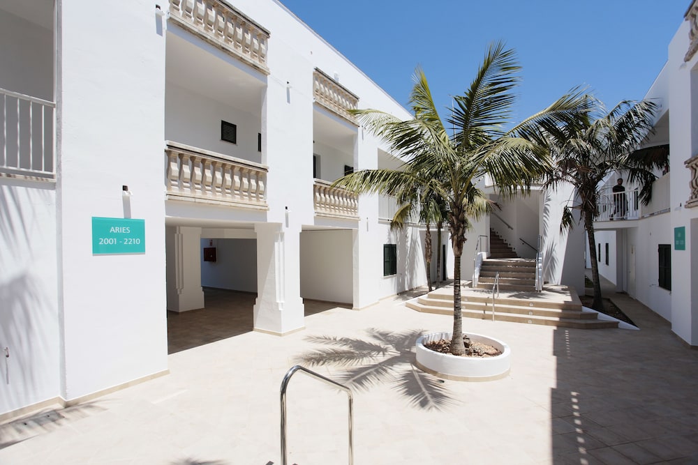 Hôtel Grupotel Mar de Menorca 4*, Séjour Espagne & ses îles, Baléares, Minorque par Ôvoyages Hôtel Grupotel Mar de Menorca 4*, Séjour Espagne & ses îles, Baléares, Minorque par Ôvoyages