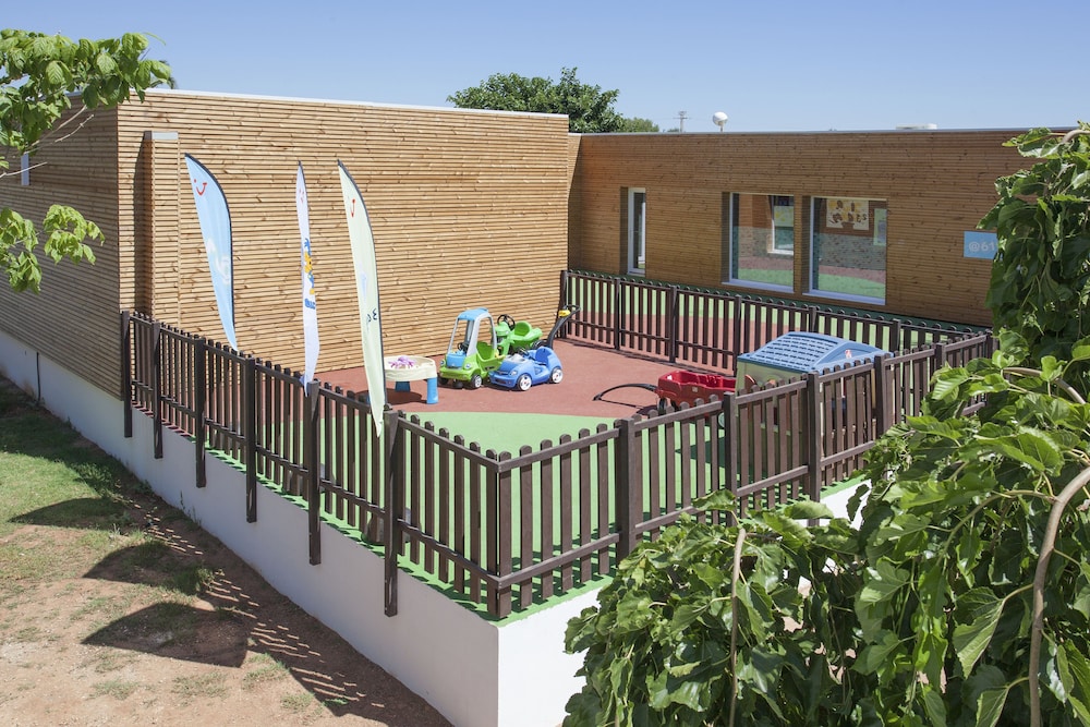 Hôtel Grupotel Mar de Menorca 4*, Séjour Espagne & ses îles, Baléares, Minorque par Ôvoyages Hôtel Grupotel Mar de Menorca 4*, Séjour Espagne & ses îles, Baléares, Minorque par Ôvoyages