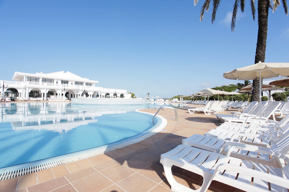 Hôtel Grupotel Mar de Menorca 4*, Séjour Espagne & ses îles, Baléares, Minorque par Ôvoyages Hôtel Grupotel Mar de Menorca 4*, Séjour Espagne & ses îles, Baléares, Minorque par Ôvoyages