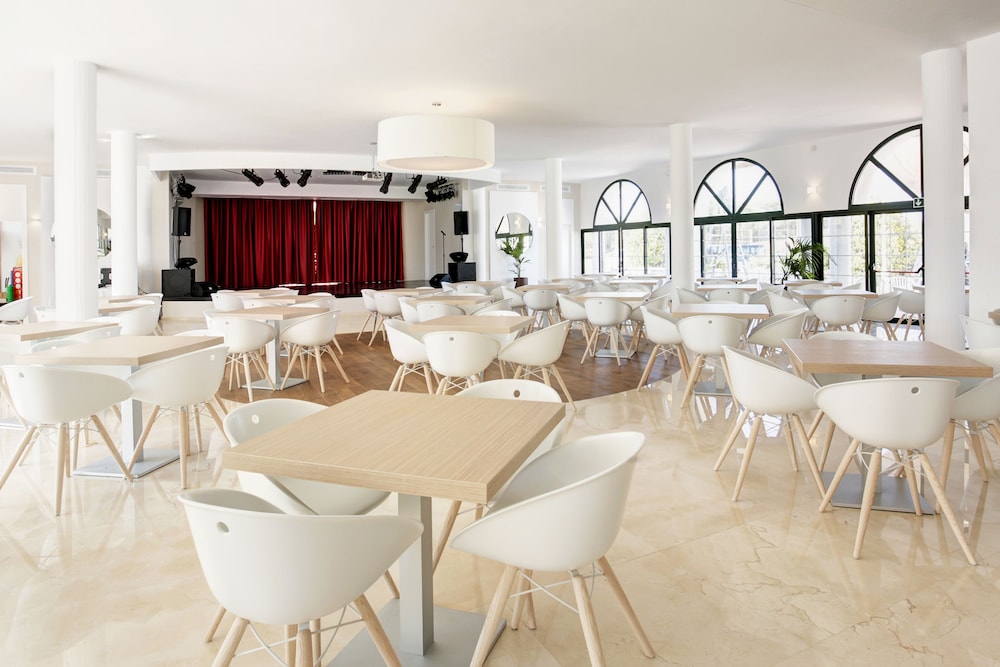 Hôtel Grupotel Mar de Menorca 4*, Séjour Espagne & ses îles, Baléares, Minorque par Ôvoyages Hôtel Grupotel Mar de Menorca 4*, Séjour Espagne & ses îles, Baléares, Minorque par Ôvoyages
