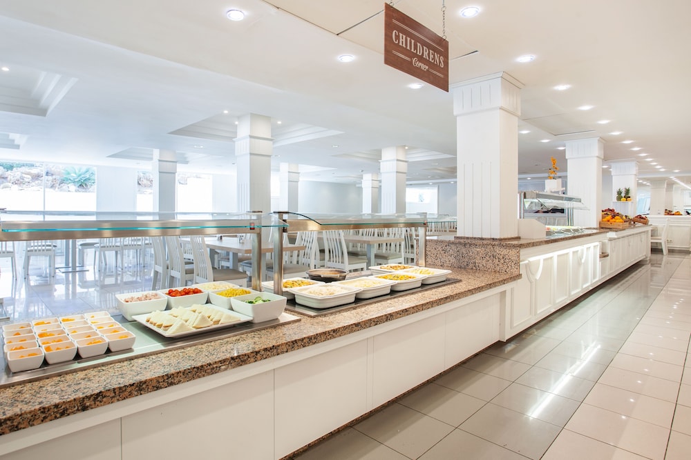Hôtel Grupotel Mar de Menorca 4*, Séjour Espagne & ses îles, Baléares, Minorque par Ôvoyages Hôtel Grupotel Mar de Menorca 4*, Séjour Espagne & ses îles, Baléares, Minorque par Ôvoyages