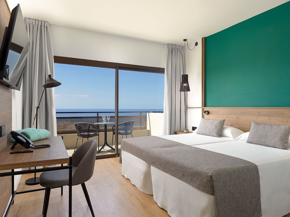 Hôtel Fergus Puerto De La Cruz 4*, Séjour Espagne & ses îles, Canaries, Tenerife par Ôvoyages Hôtel Fergus Puerto De La Cruz 4*, Séjour Espagne & ses îles, Canaries, Tenerife par Ôvoyages