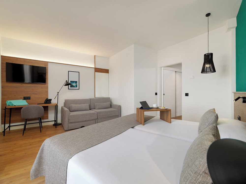 Hôtel Fergus Puerto De La Cruz 4*, Séjour Espagne & ses îles, Canaries, Tenerife par Ôvoyages Hôtel Fergus Puerto De La Cruz 4*, Séjour Espagne & ses îles, Canaries, Tenerife par Ôvoyages