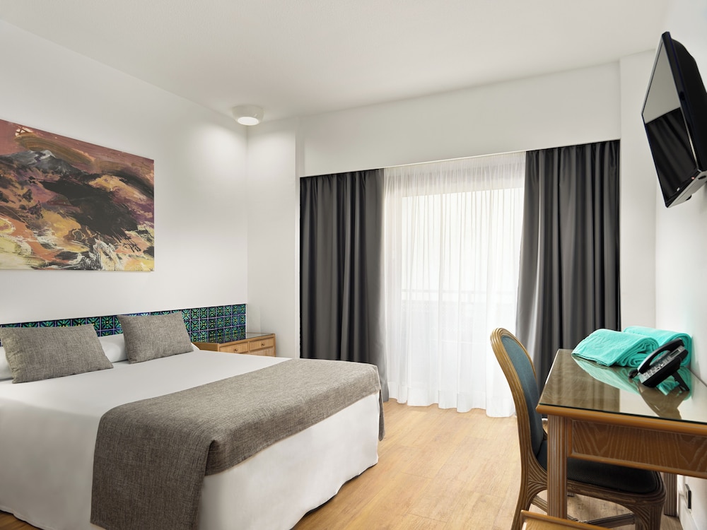 Hôtel Fergus Puerto De La Cruz 4*, Séjour Espagne & ses îles, Canaries, Tenerife par Ôvoyages Hôtel Fergus Puerto De La Cruz 4*, Séjour Espagne & ses îles, Canaries, Tenerife par Ôvoyages