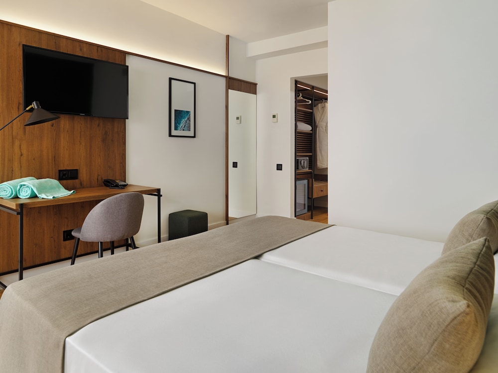 Hôtel Fergus Puerto De La Cruz 4*, Séjour Espagne & ses îles, Canaries, Tenerife par Ôvoyages Hôtel Fergus Puerto De La Cruz 4*, Séjour Espagne & ses îles, Canaries, Tenerife par Ôvoyages